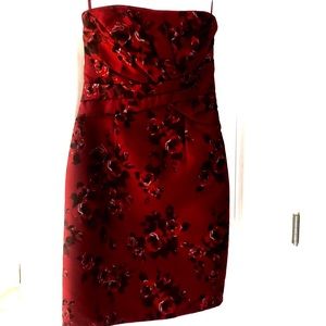 Beautiful red and black date night dress